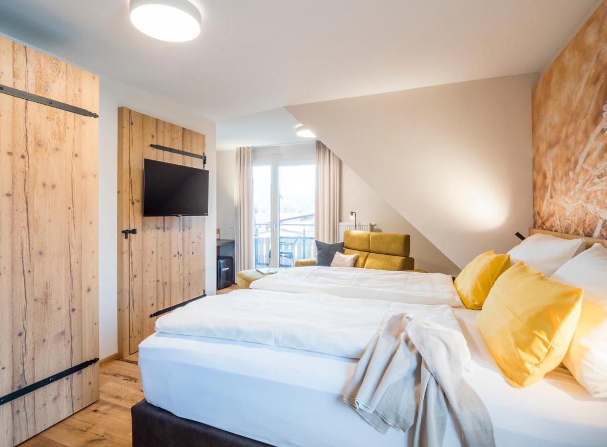Landhotel Gasthaus Zum Pflug Zell am Harmersbach Esterno foto