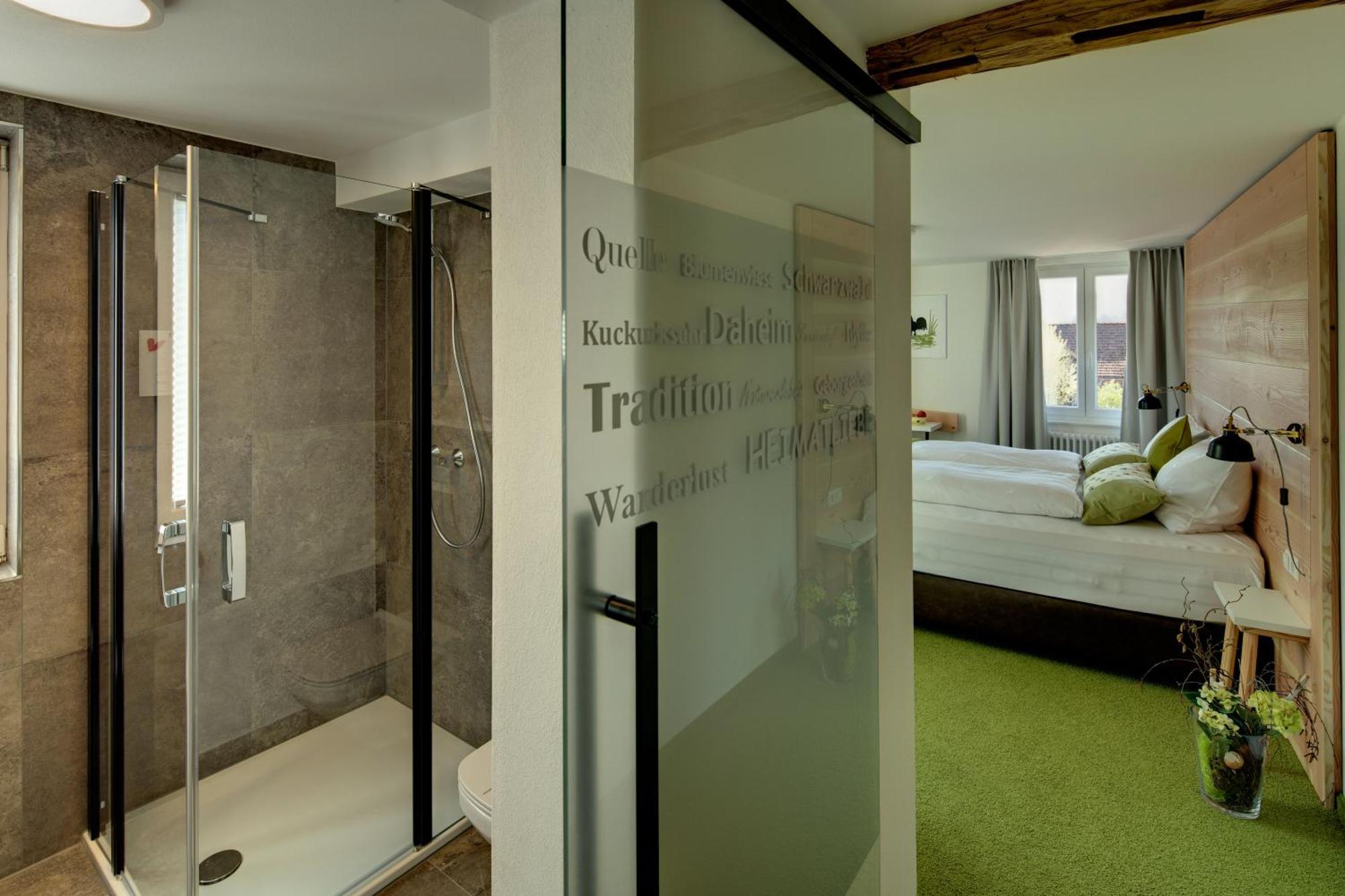 Landhotel Gasthaus Zum Pflug Zell am Harmersbach Esterno foto